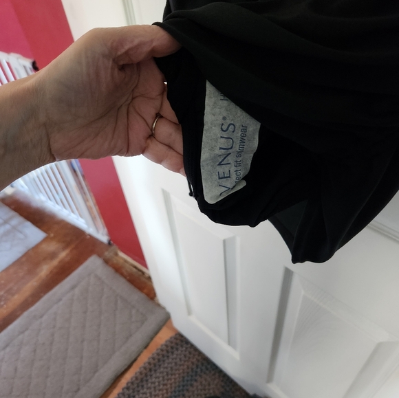 Venus Skirted Swim Suit  SZ 14 New - Picture 4 of 7